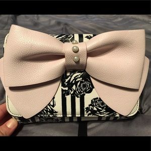 Betsy Johnson Floral cross body purse